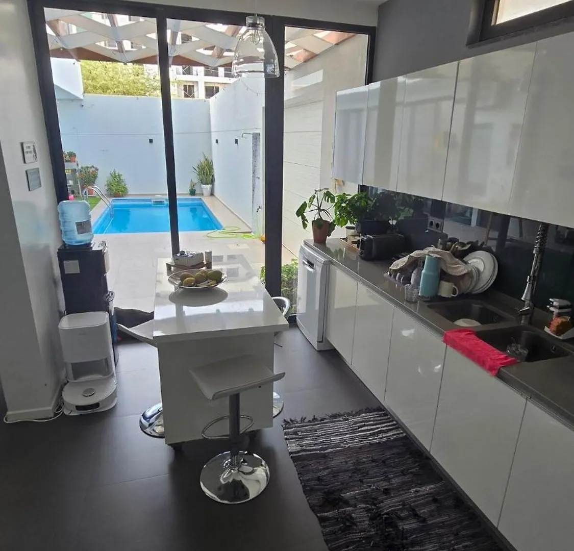 Family Apartment With Pool 普拉亚